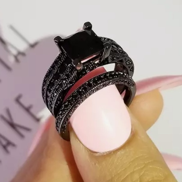 Black w/ Dark Blue Hue Titantium Fashion Ring - Picture 3 of 6